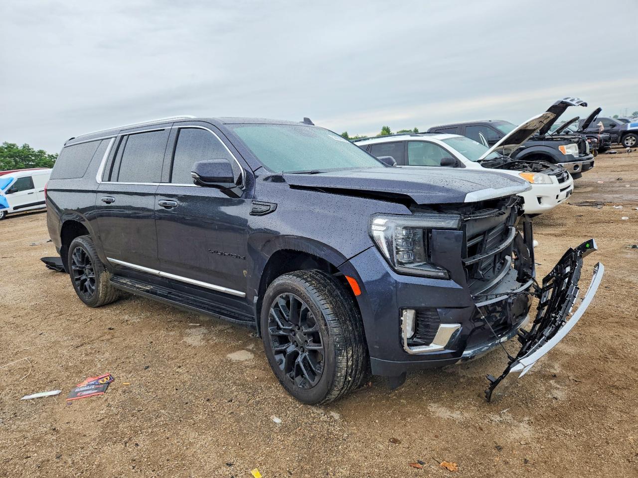 2023 GMC Yukon Xl K1500 Slt - Image 4