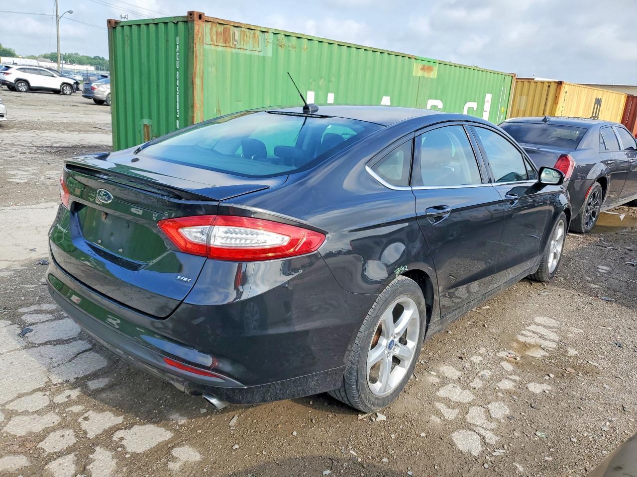 2015 Ford Fusion Se - Фото 3