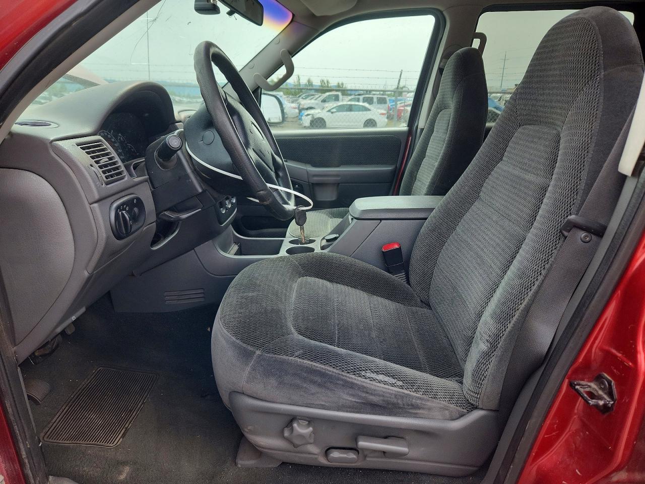 2002 Ford Explorer Xlt - Image 7