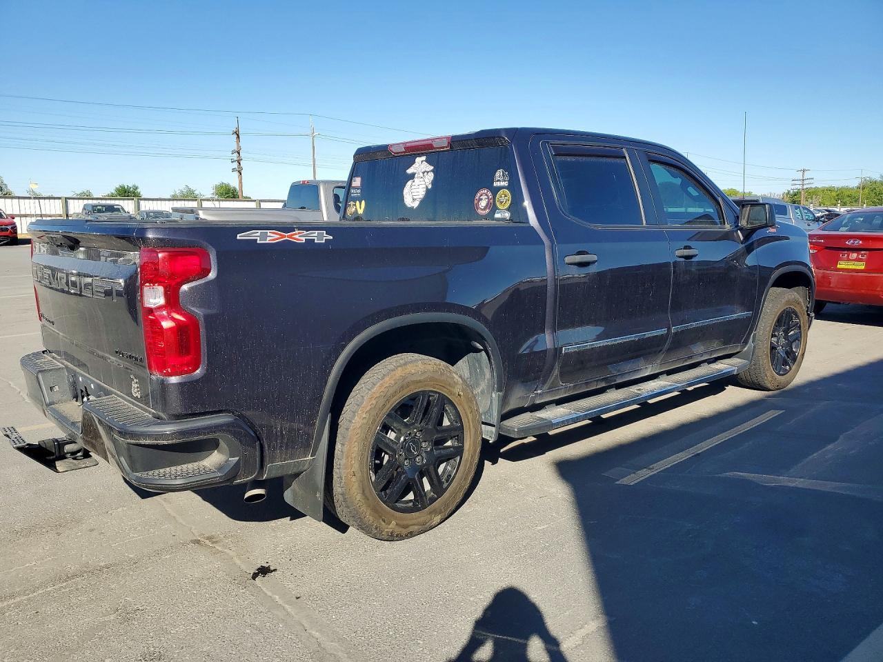 2022 Chevrolet Silverado K1500 Custom - Фото 3