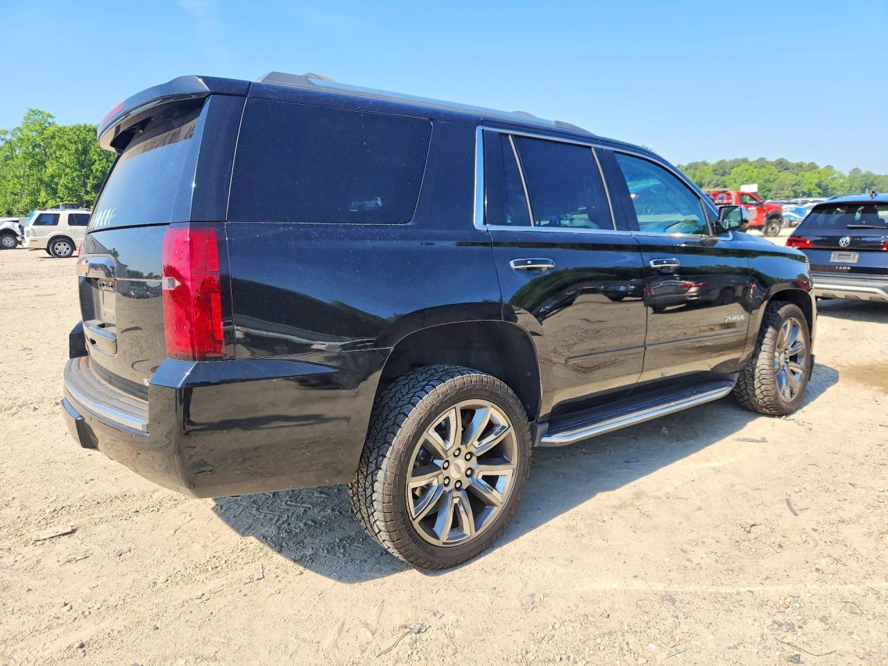 2018 Chevrolet Tahoe K1500 Premier - Image 3