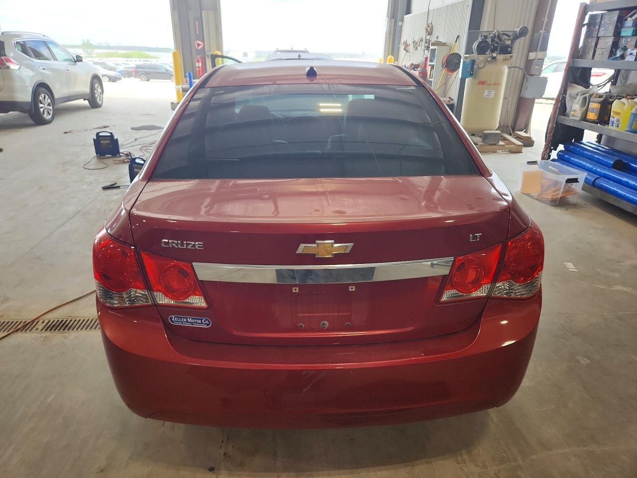 2012 Chevrolet Cruze Lt - Image 6