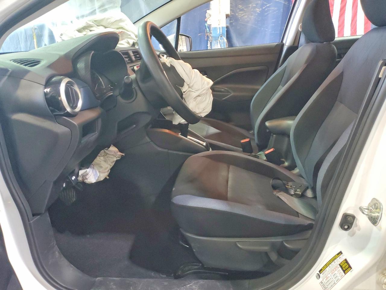 2025 Nissan Versa Sv - Фото 7