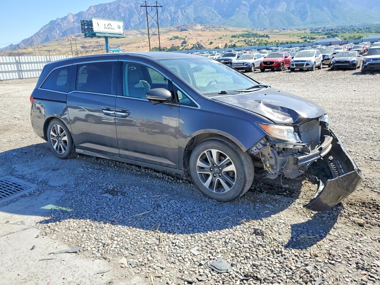 2016 Honda Odyssey Touring - Фото 4