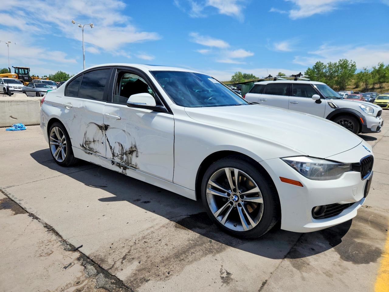 2015 BMW 328 Xi - Фото 4