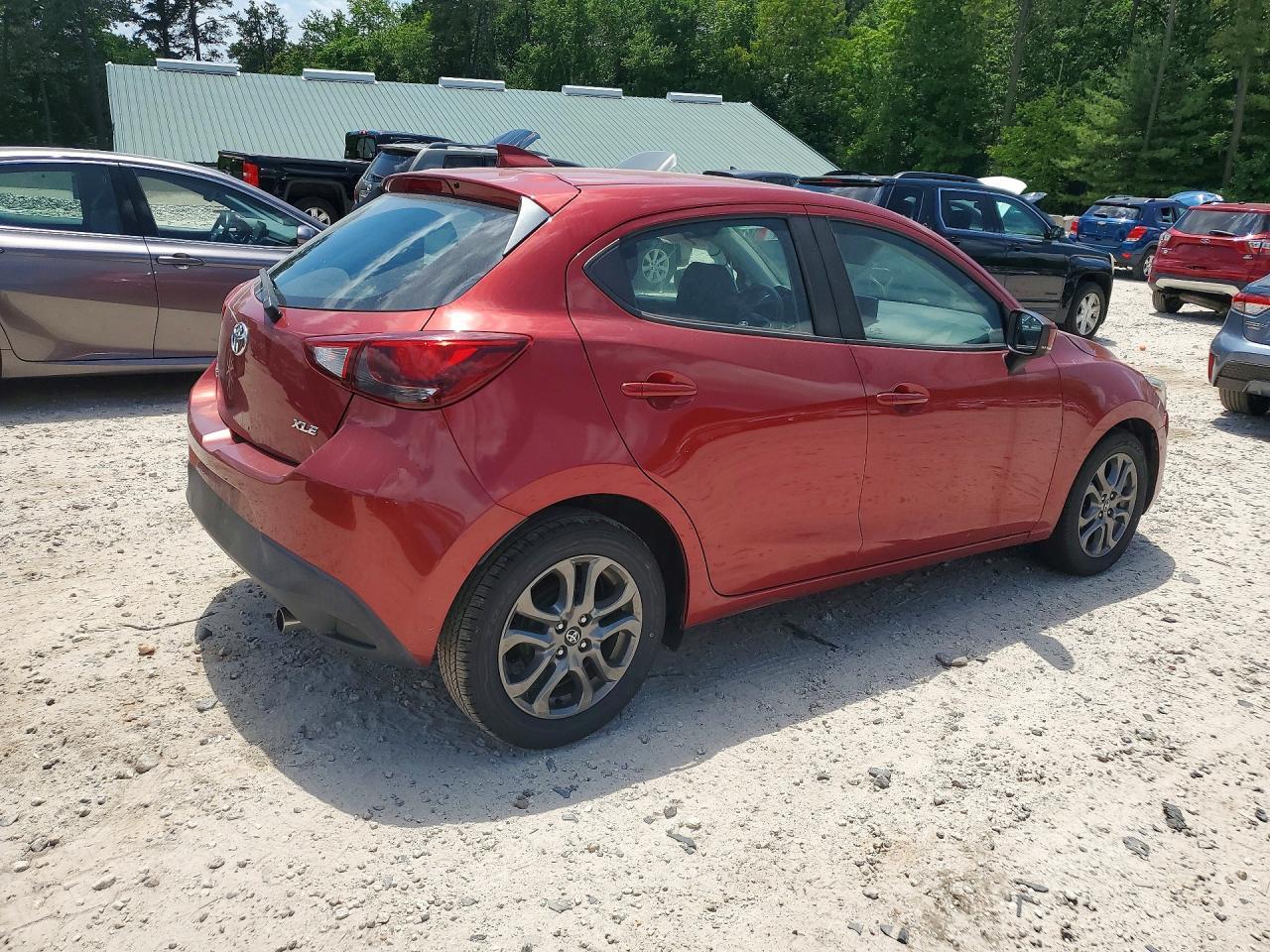 2020 Toyota Yaris Hatchback Xle - Image 3