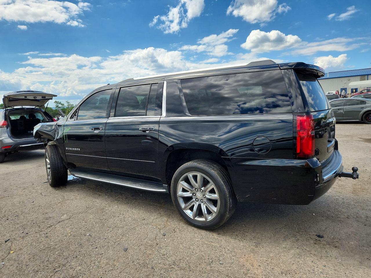 2017 Chevrolet Suburban K1500 Premier - Image 2