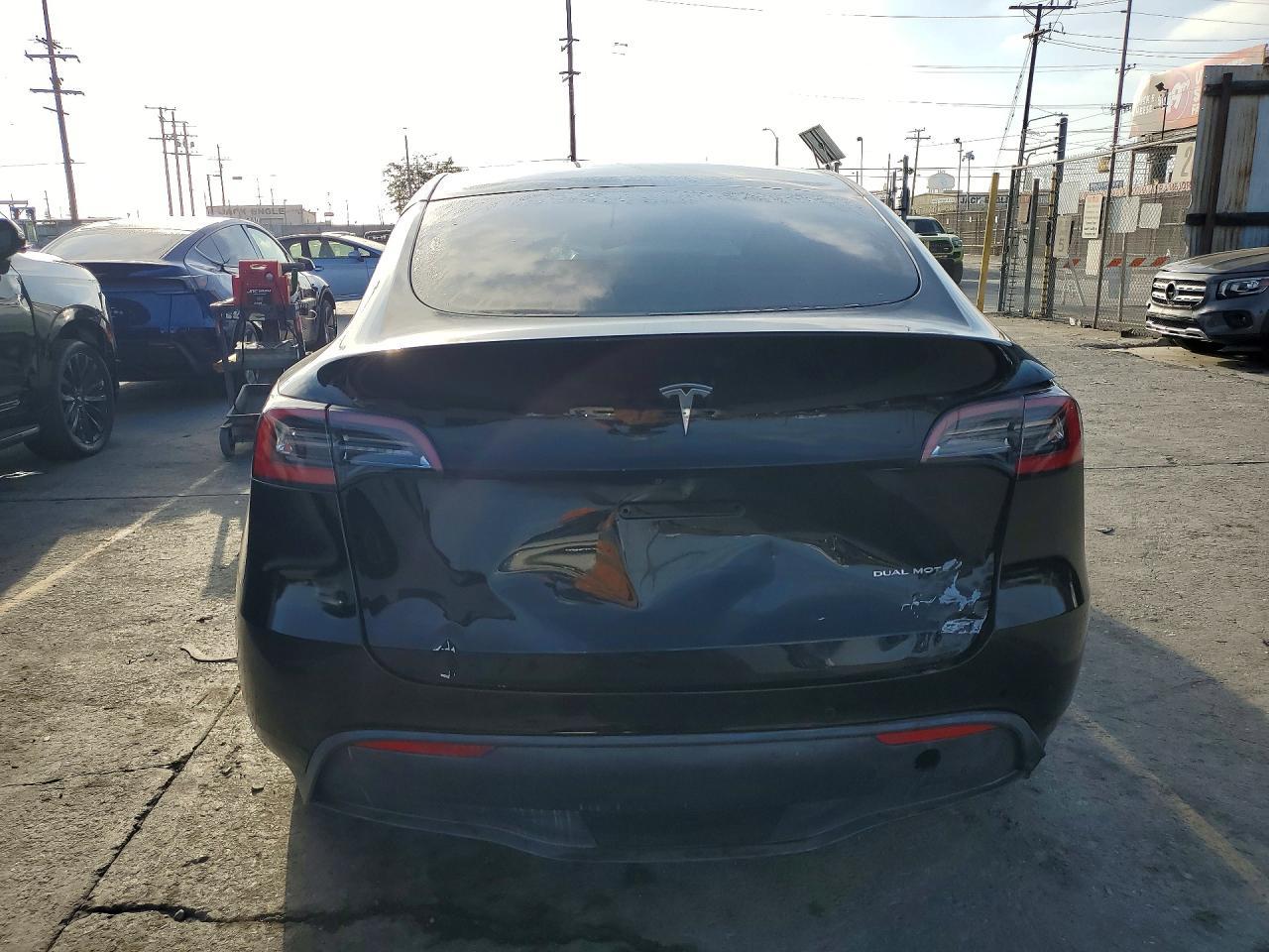 2021 Tesla Model Y - Фото 6