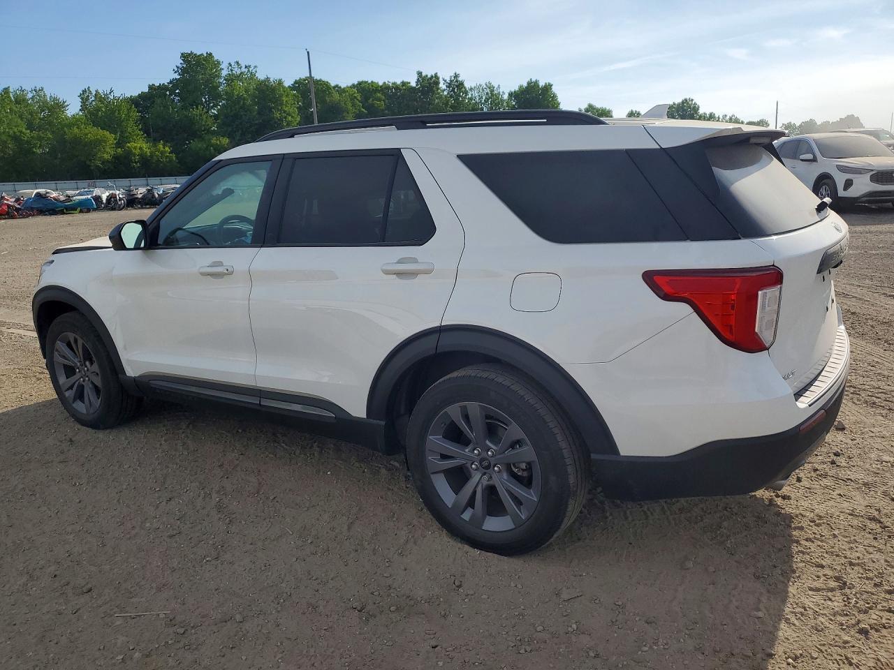 2024 Ford Explorer Xlt - Фото 2