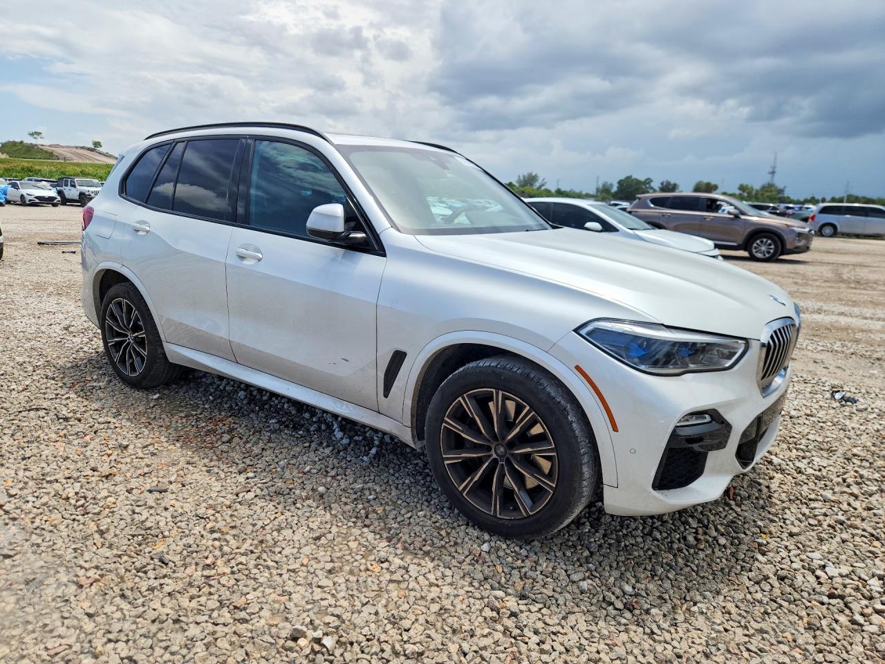 2020 BMW X5 xDrive40I - Фото 4