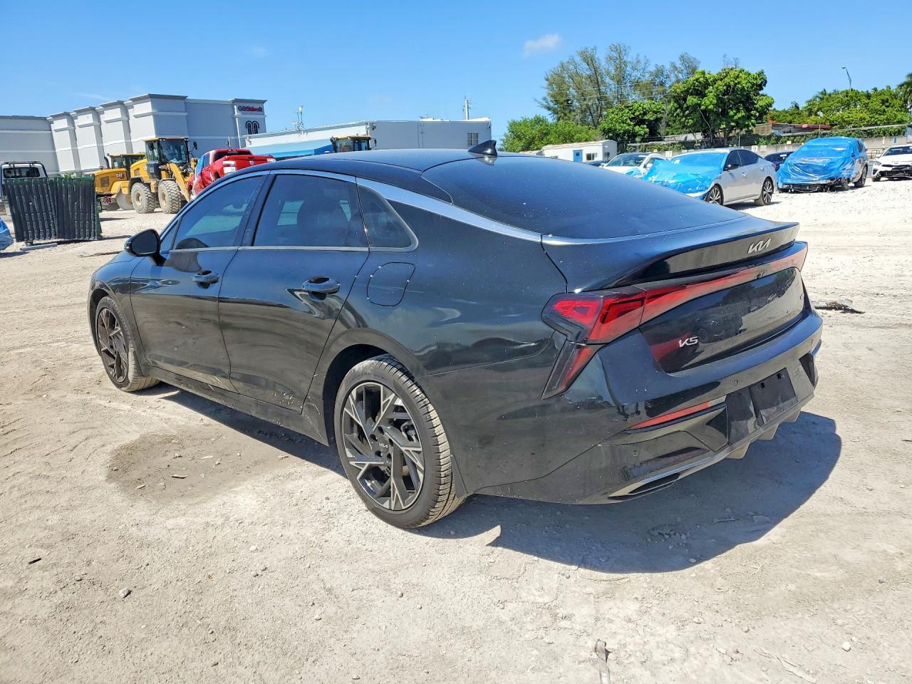 2025 Kia K5 Gt Line - Image 2