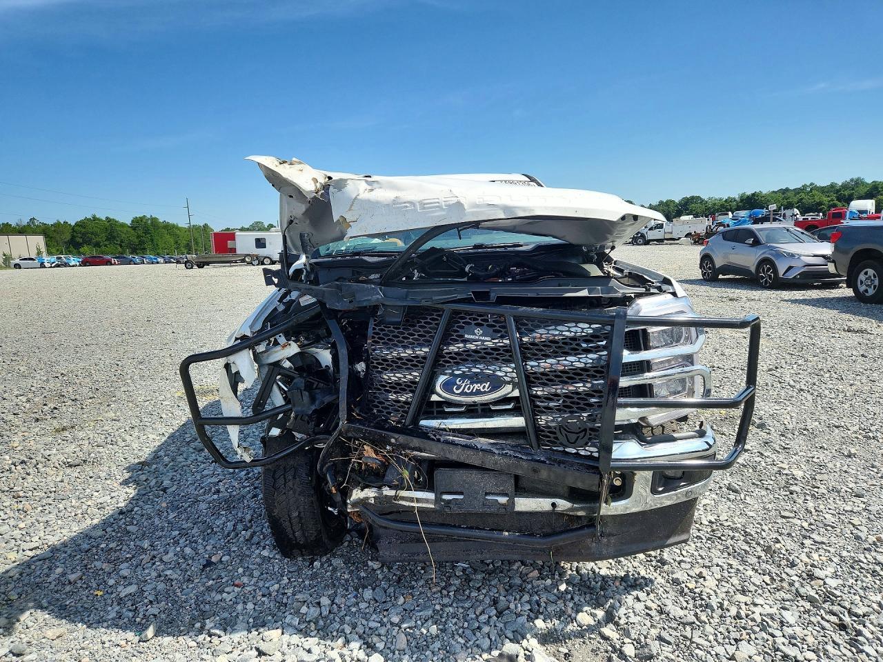 2026 Ford F250 Super Duty - Фото 5