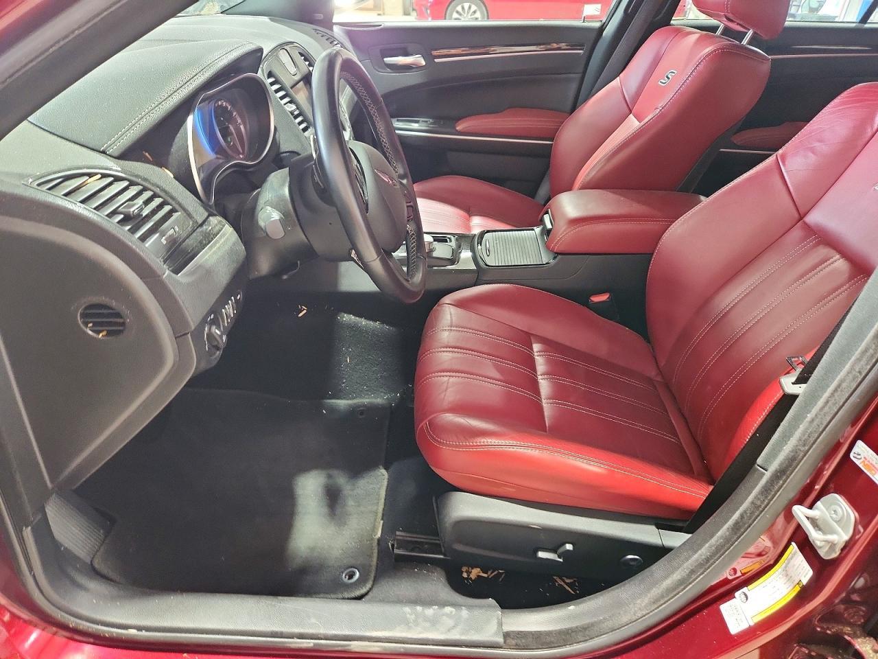 2021 Chrysler 300 S - Фото 7