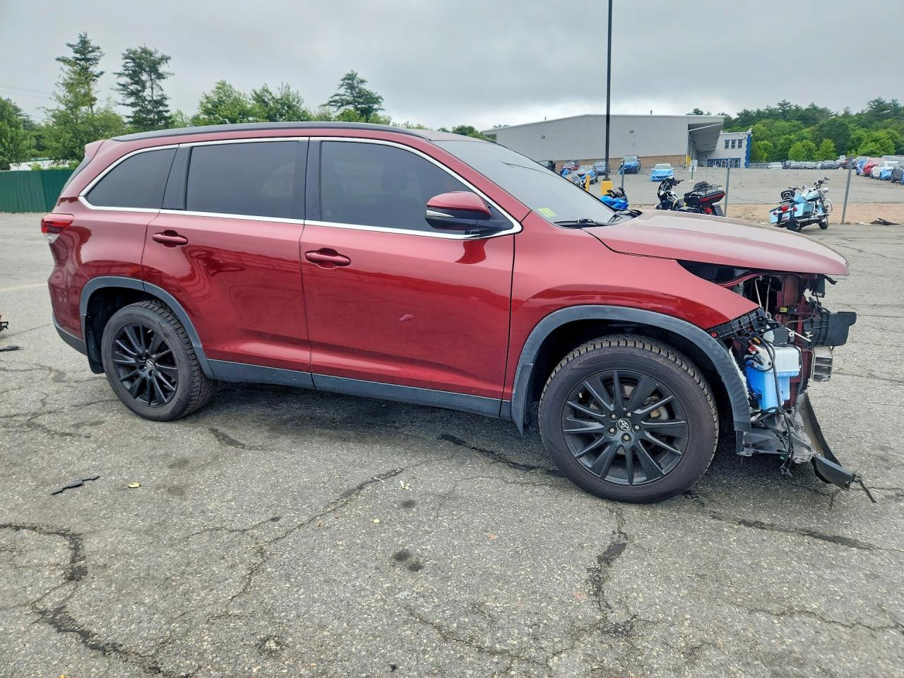 2019 Toyota Highlander Se - Фото 4