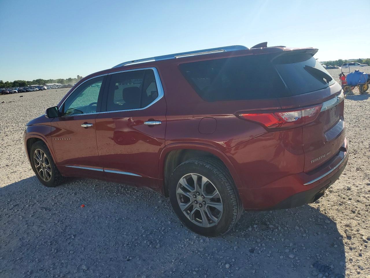 2018 Chevrolet Traverse Premier - Image 2