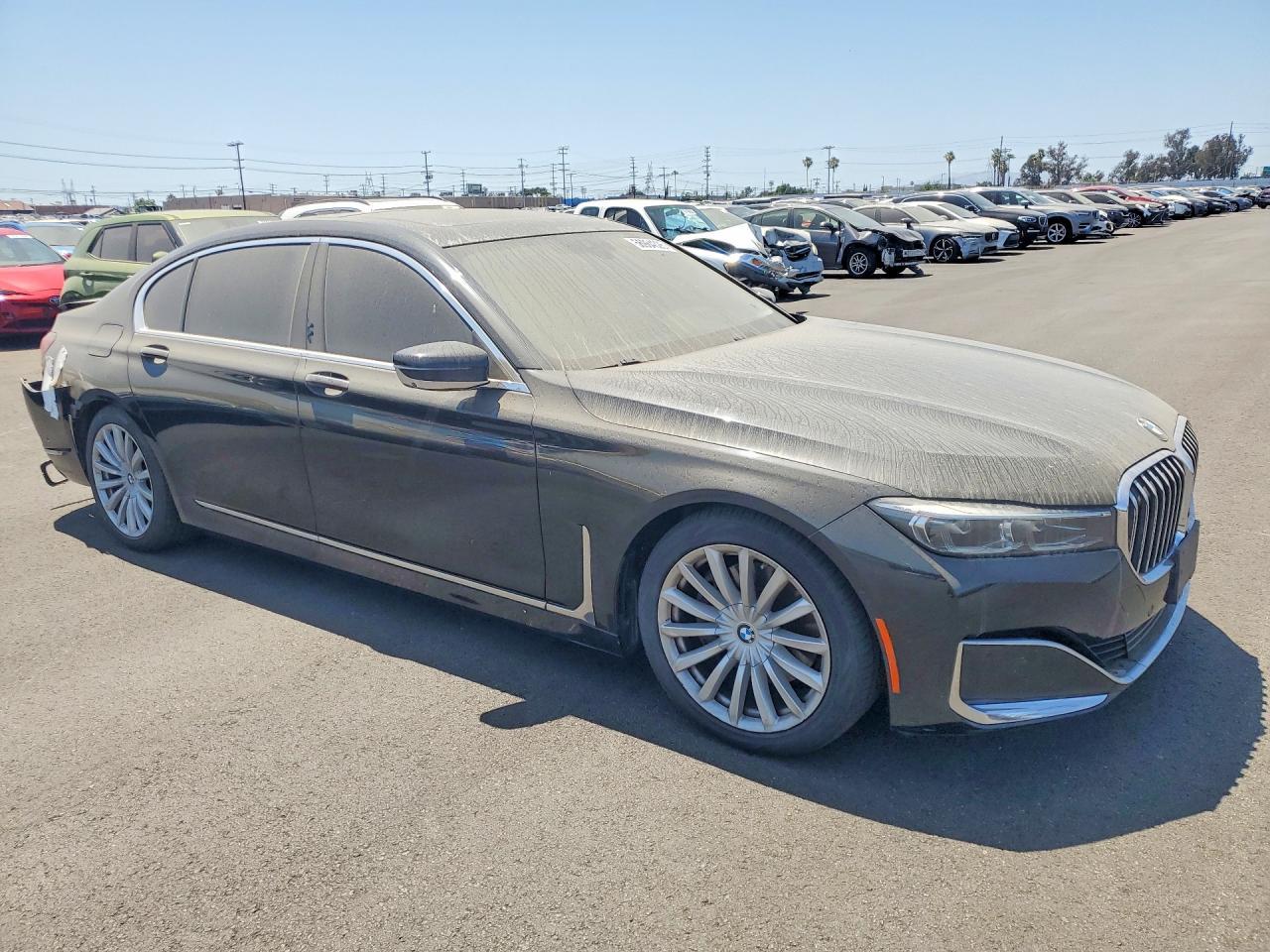 2020 BMW 740 I - Фото 4