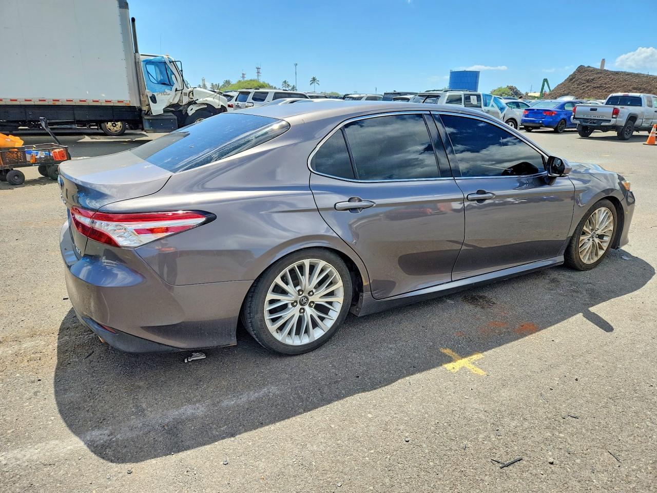 2018 Toyota Camry L - Фото 3