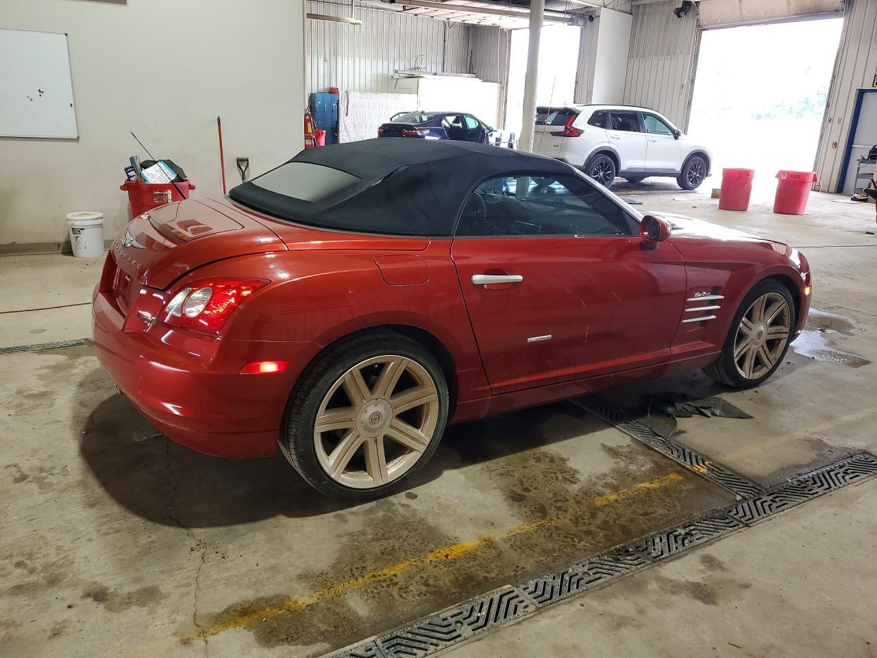 2005 Chrysler Crossfire Limited - Image 3