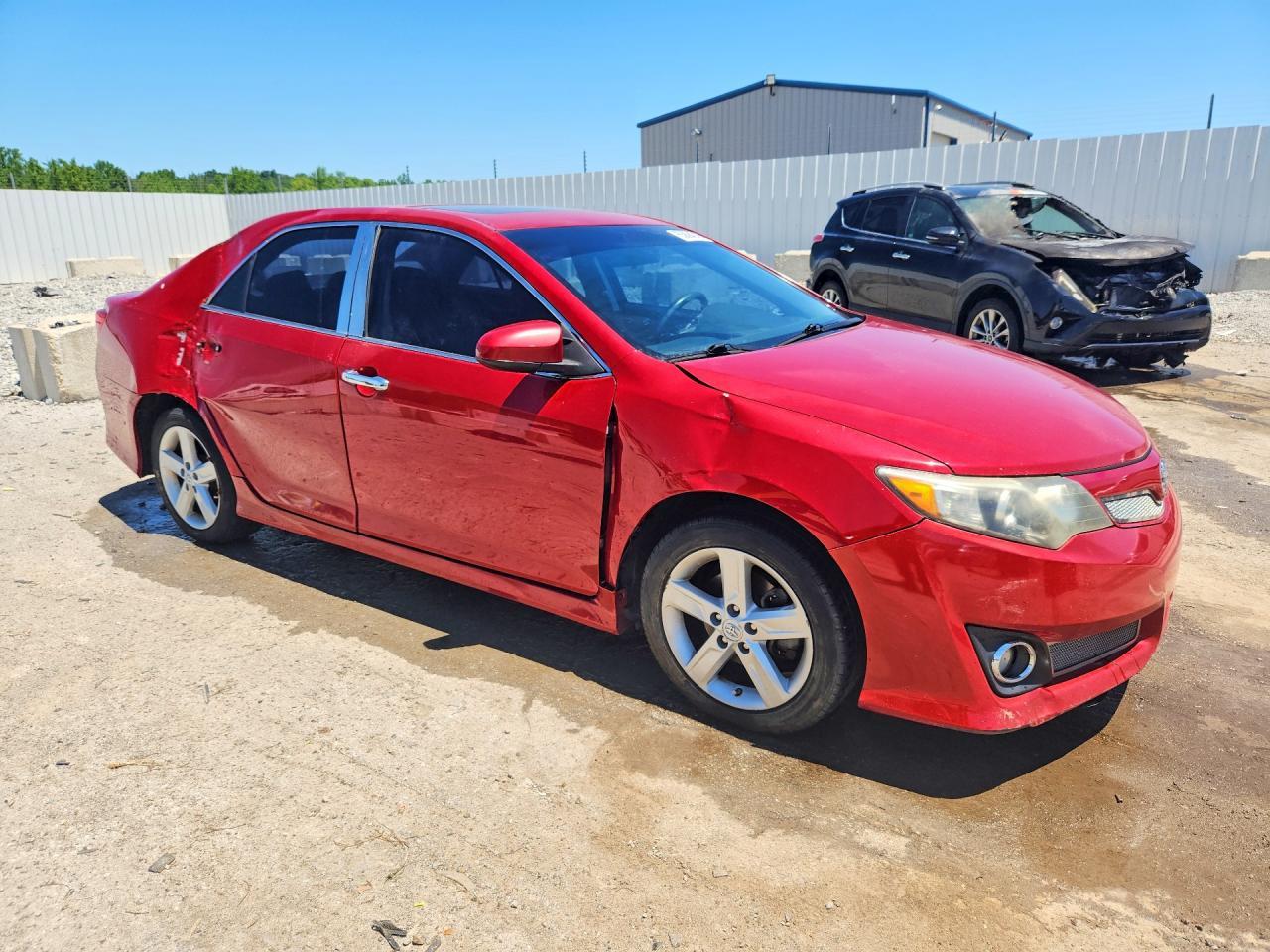 2013 Toyota Camry Se - Image 4