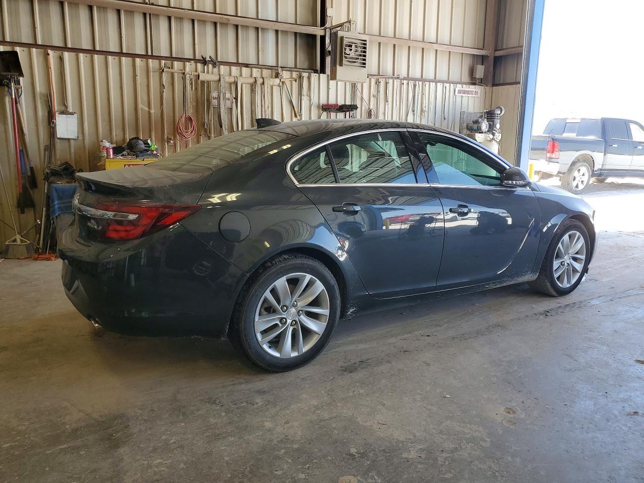 2016 Buick Regal Premium - Image 3