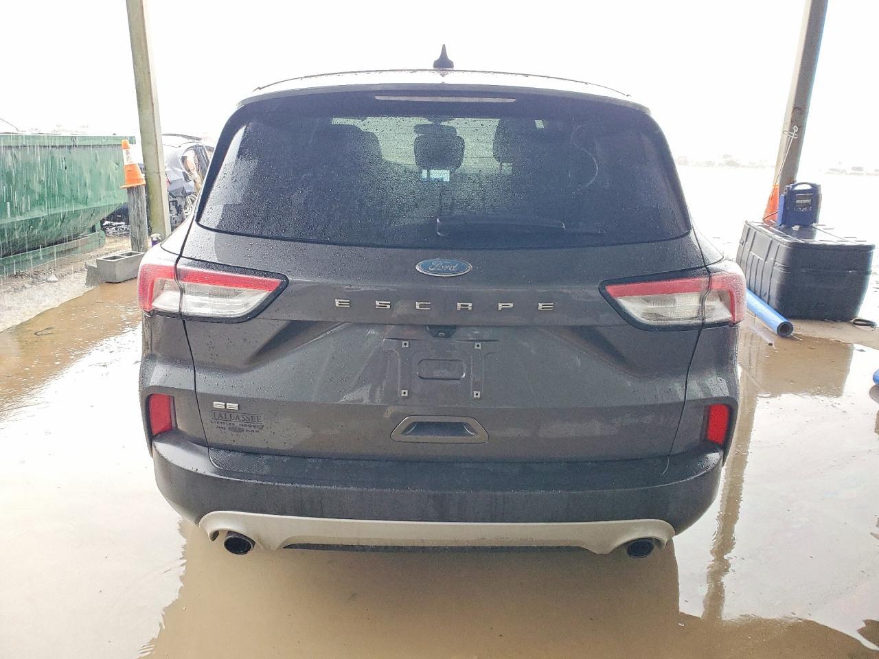 2020 Ford Escape Se - Фото 6
