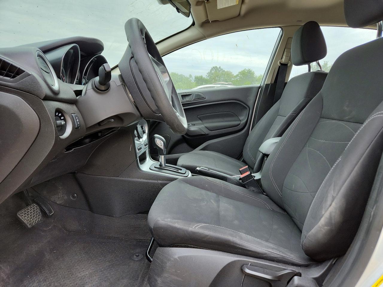 2019 Ford Fiesta Se - Фото 7