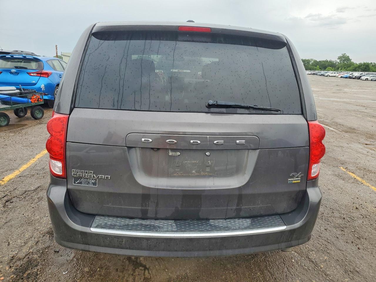 2015 Dodge Grand Caravan R/T - Image 6