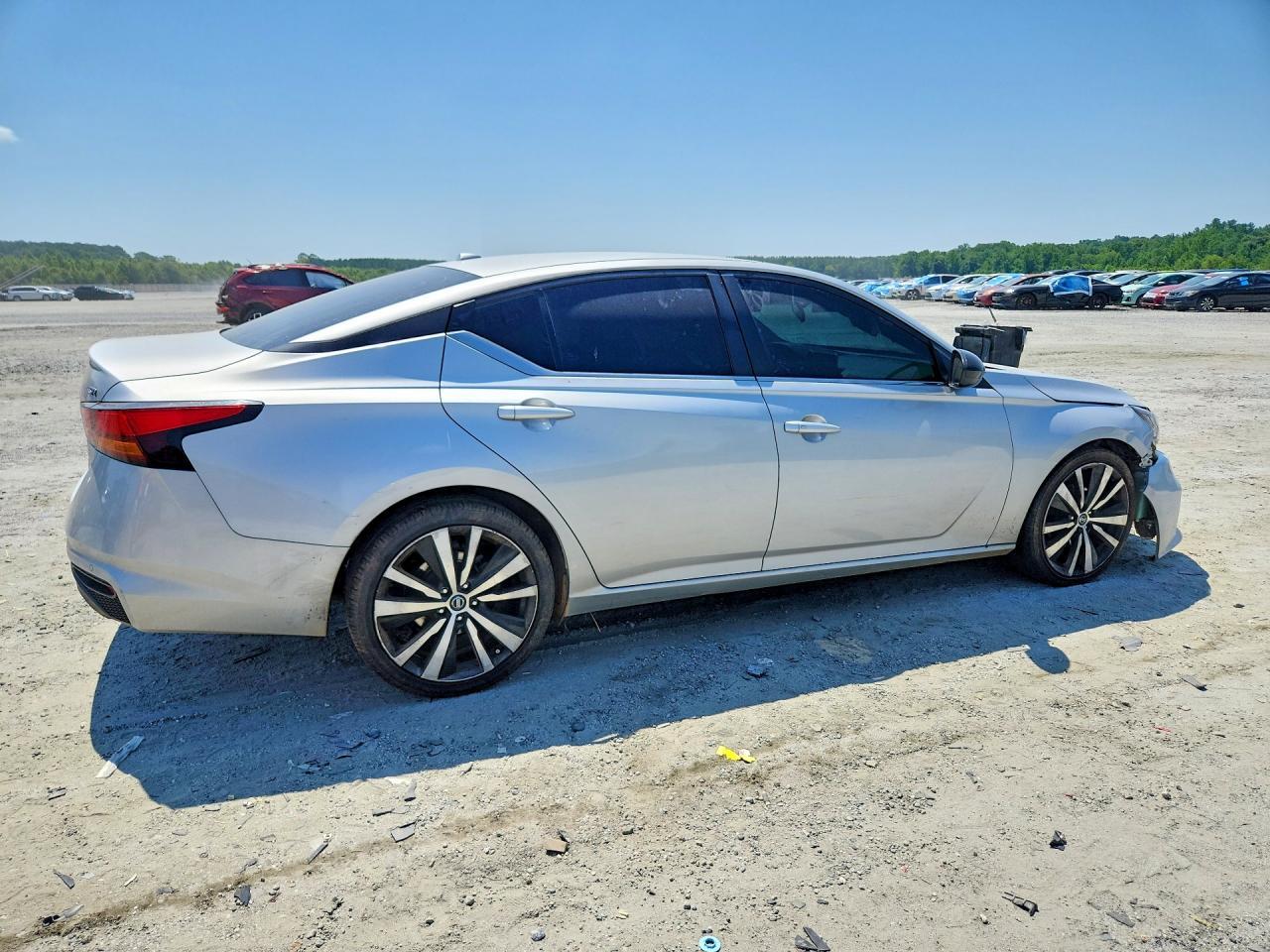 2021 Nissan Altima Sr - Image 3