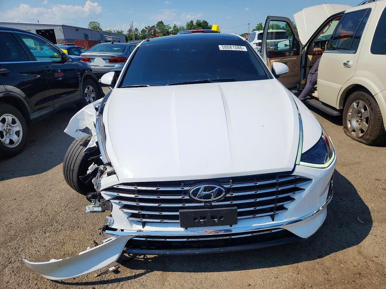 2023 Hyundai Sonata Hybrid Limited - Image 5