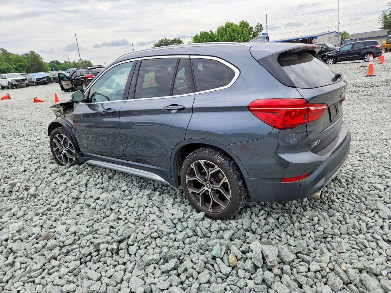 2022 BMW X1 xDrive28I - Image 2
