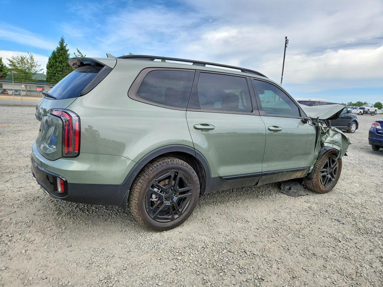 2025 Kia Telluride Sx-Prestige X-Line - Фото 3