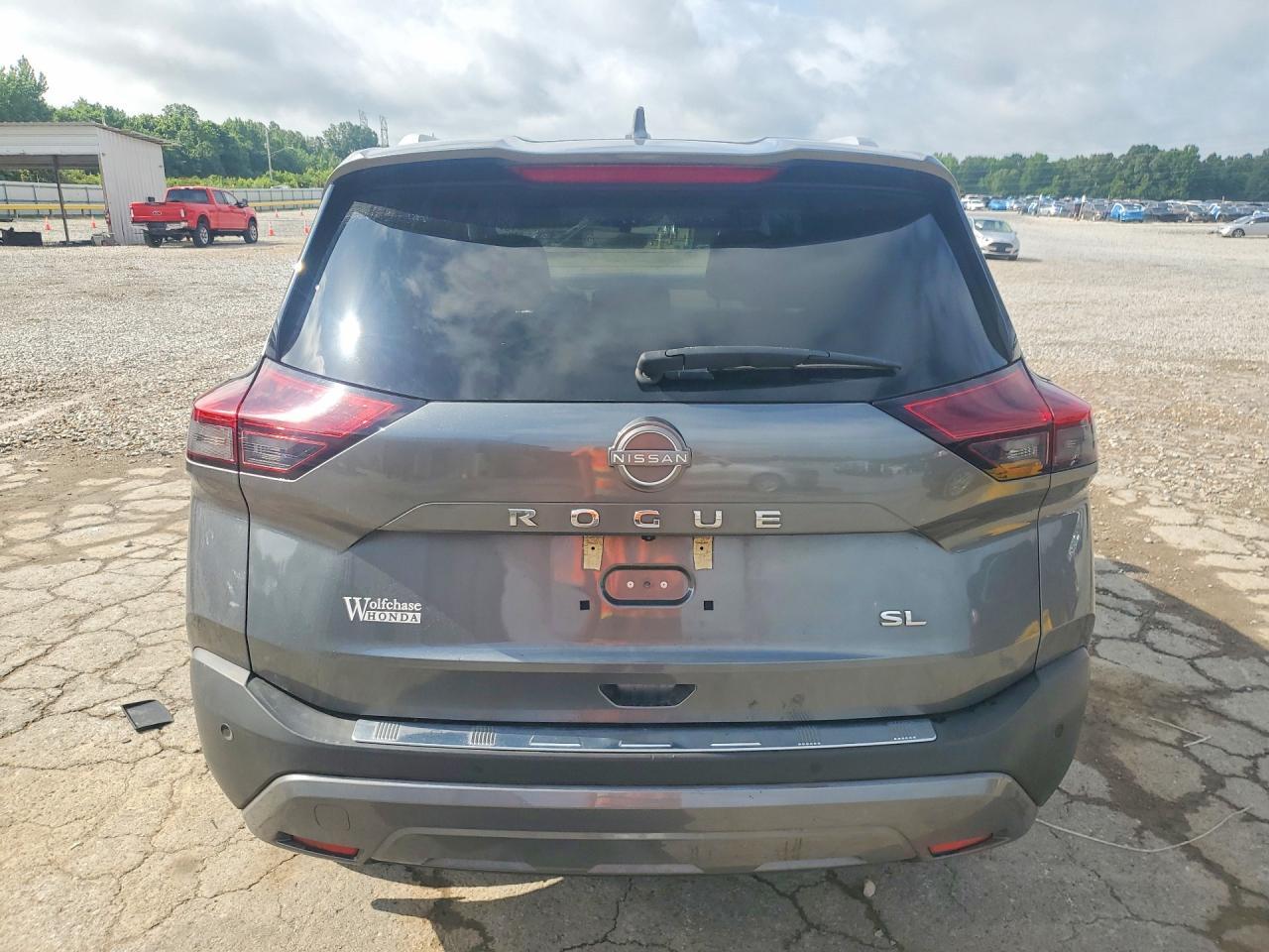 2023 Nissan Rogue Sl - Image 6