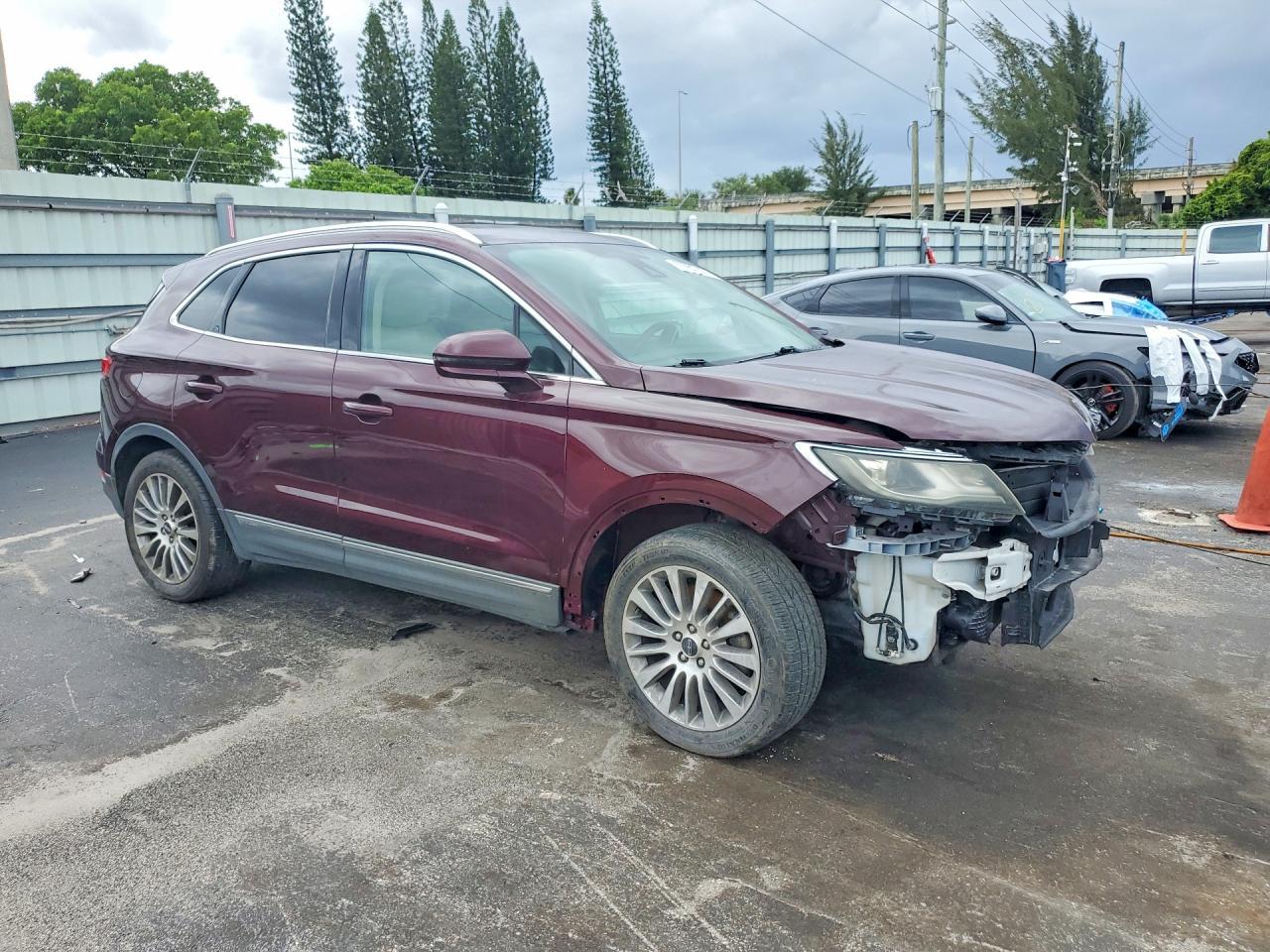 2017 Lincoln Mkc Reserve - Image 4
