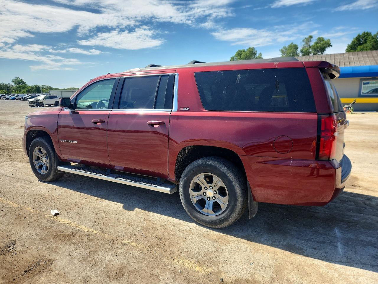 2016 Chevrolet Suburban K1500 Lt - Фото 2