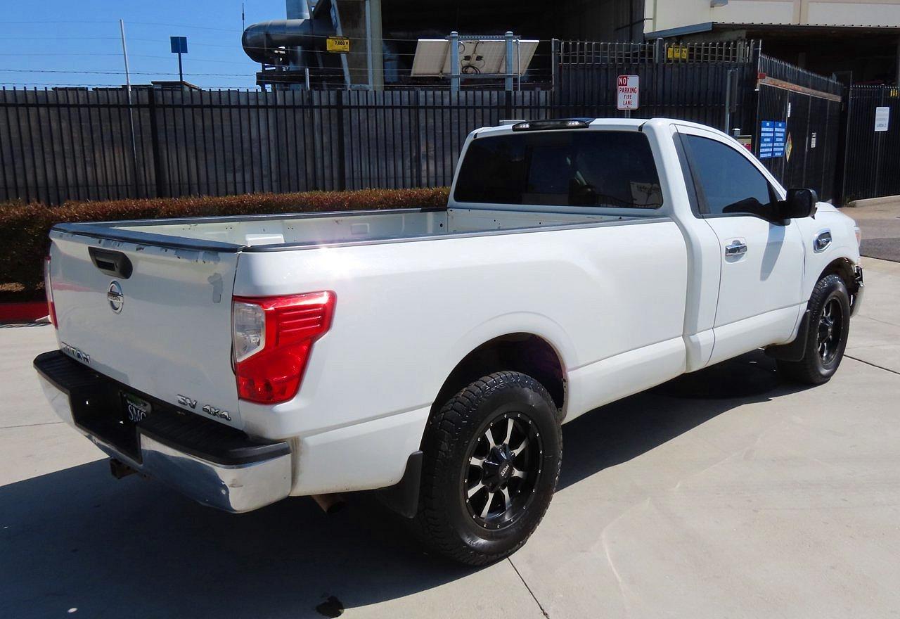 2017 Nissan Titan Sv - Фото 3