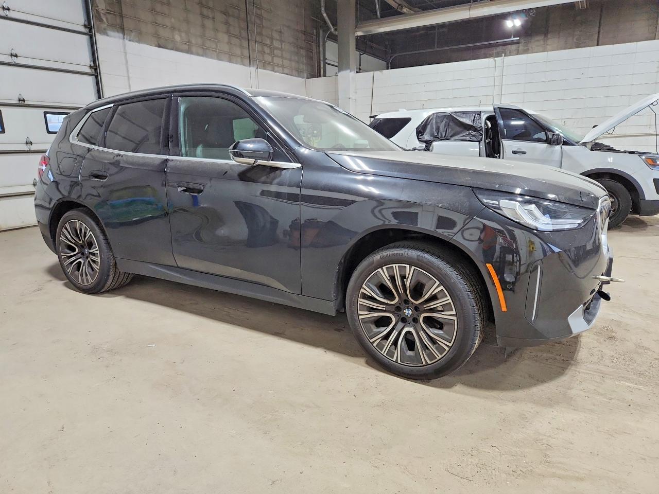 2025 BMW X3 30 xDrive - Image 4
