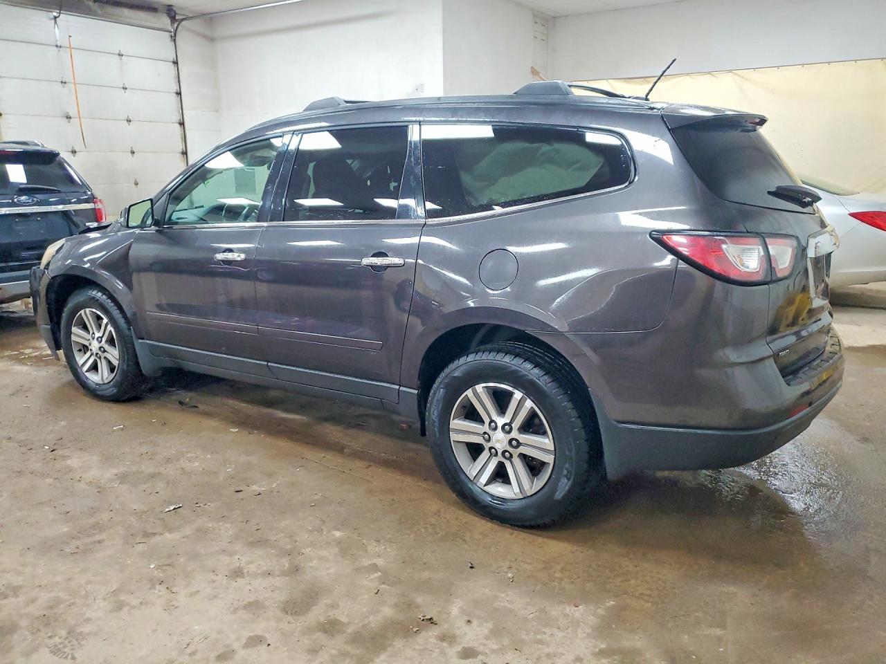 2015 Chevrolet Traverse Lt - Image 2