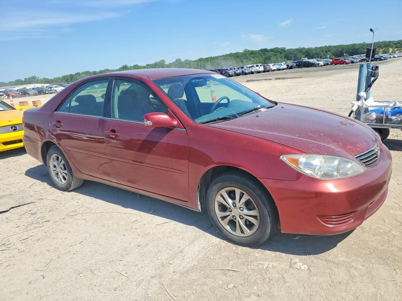 2005 Toyota Camry Le - Фото 4