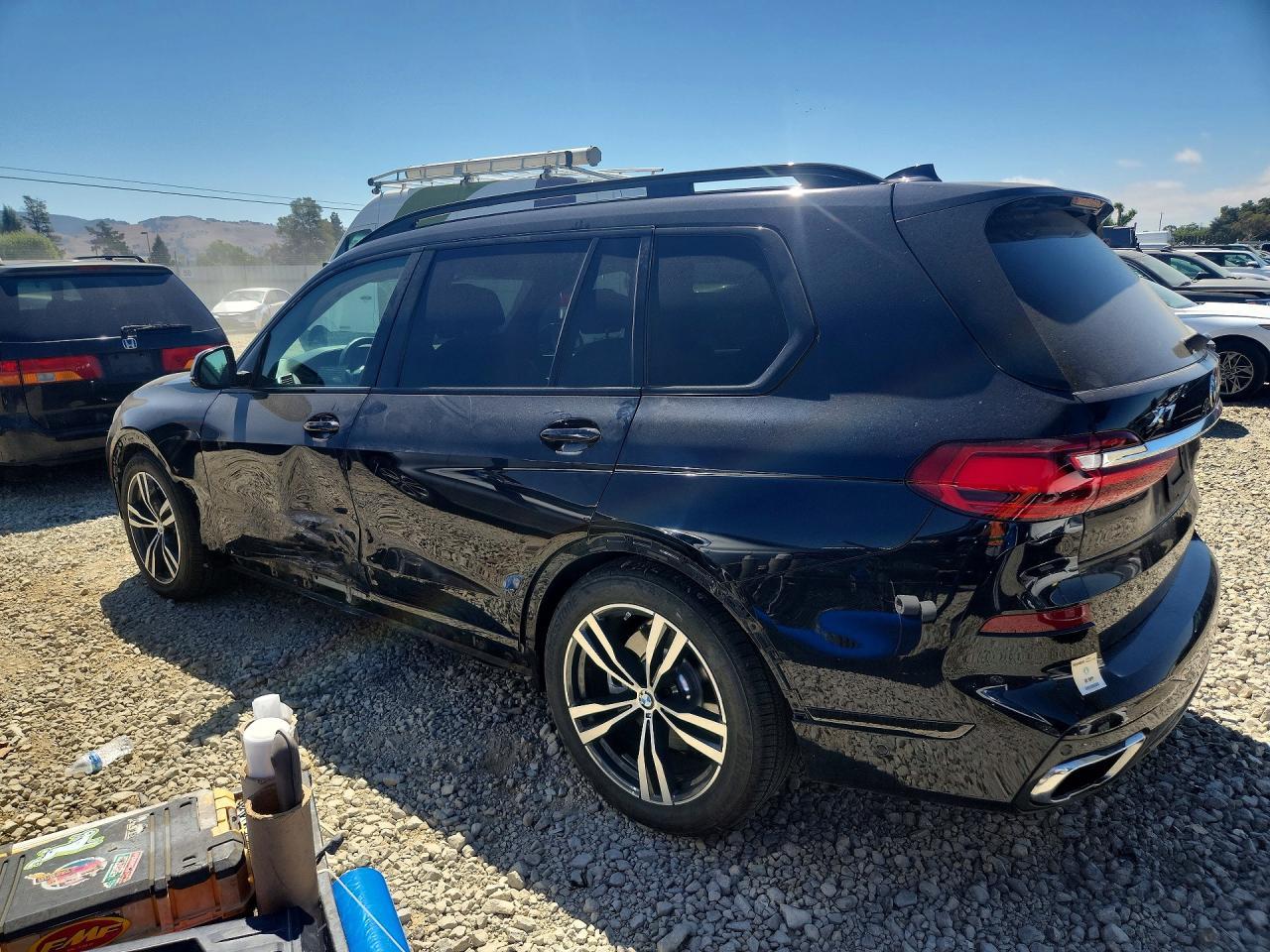 2019 BMW X7 xDrive50I - Фото 2
