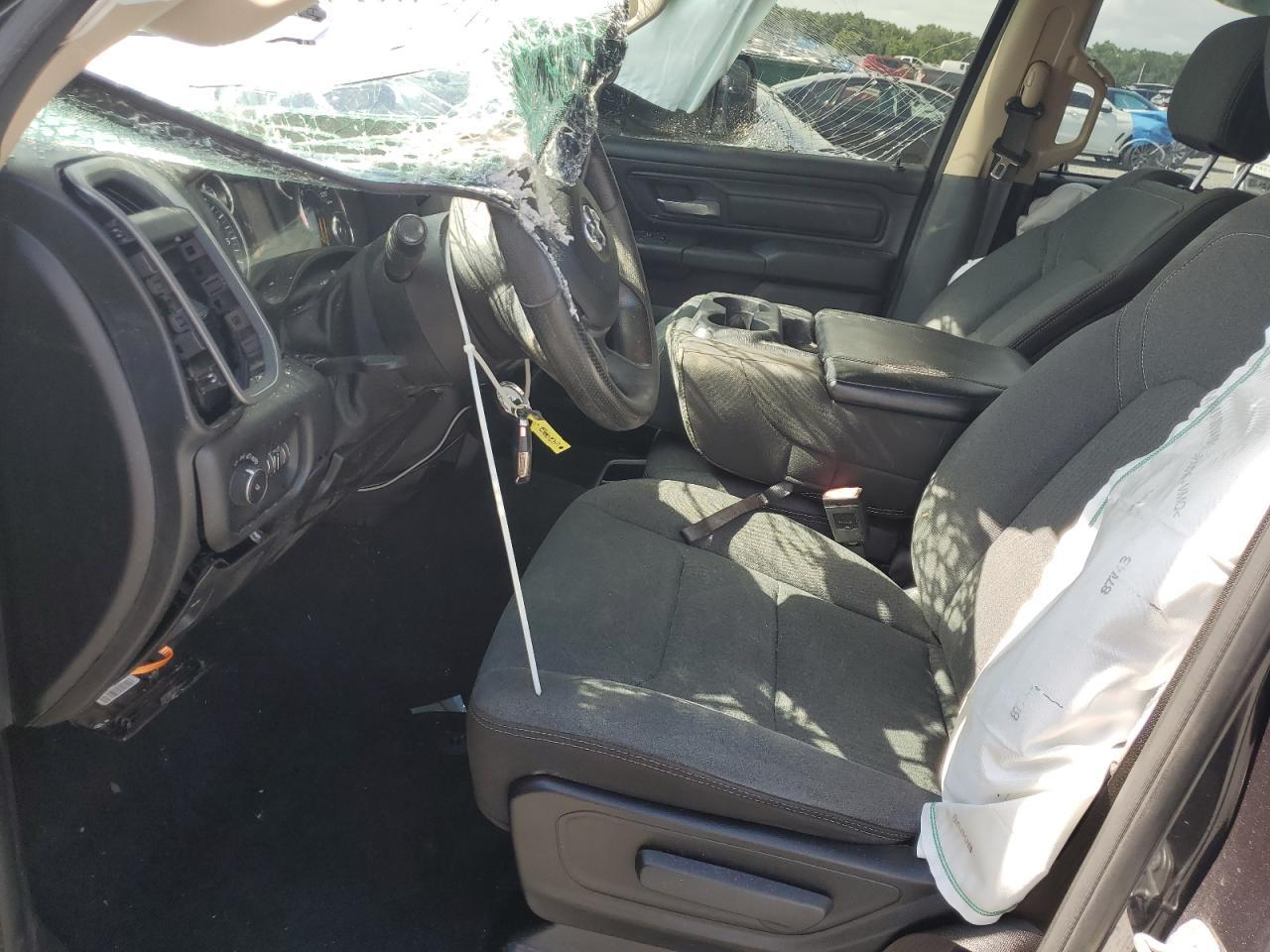 2019 Ram 1500 Tradesman - Фото 7