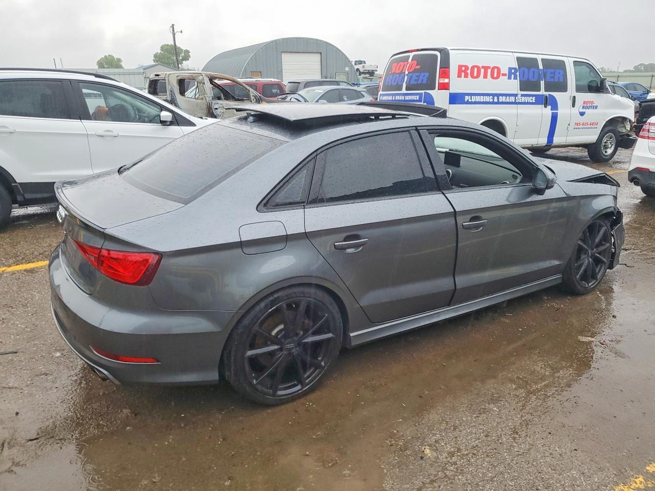 2016 Audi S3 Premium Plus - Фото 3