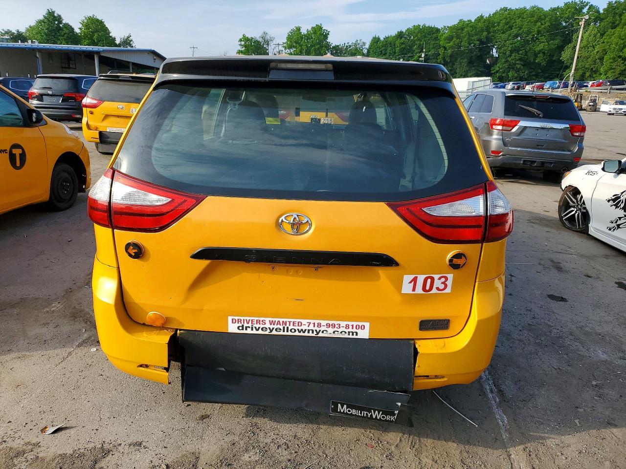 2016 Toyota Sienna L 7-Passenger - Image 6