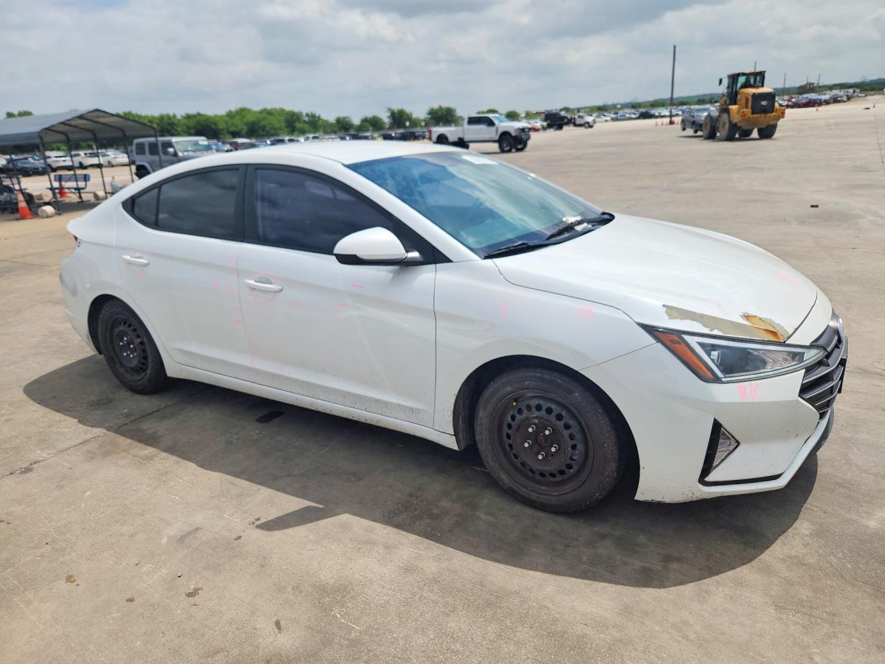 2019 Hyundai Elantra Se - Image 4