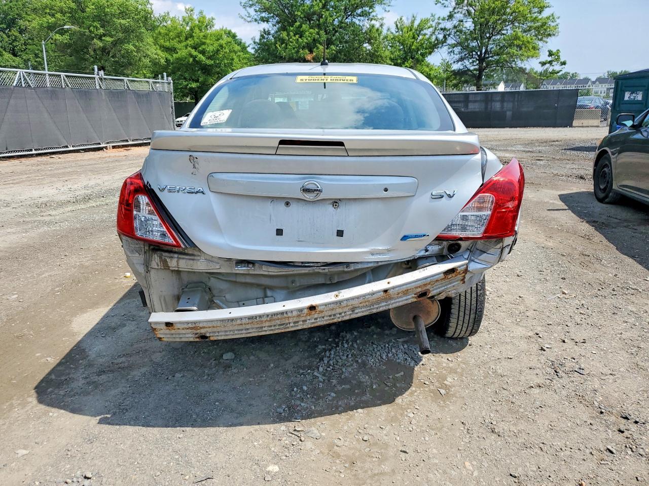 2013 Nissan Versa 1.6 S - Image 6
