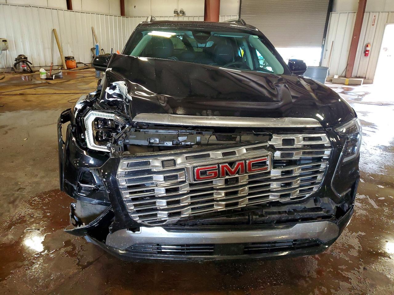 2026 GMC Terrain Denali - Image 5