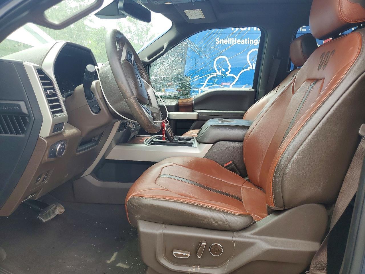 2019 Ford F350 Super Duty - Image 7