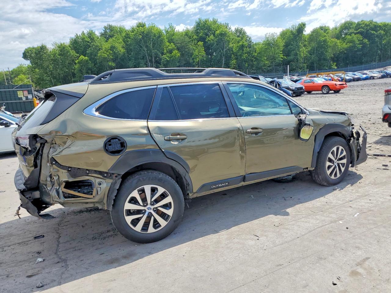 2025 Subaru Outback Premium - Фото 3