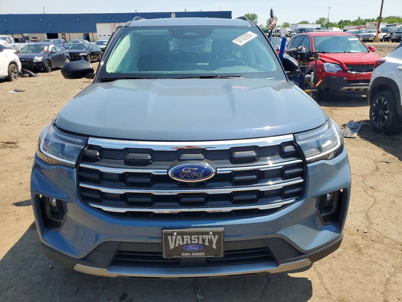 2025 Ford Explorer Active - Фото 5