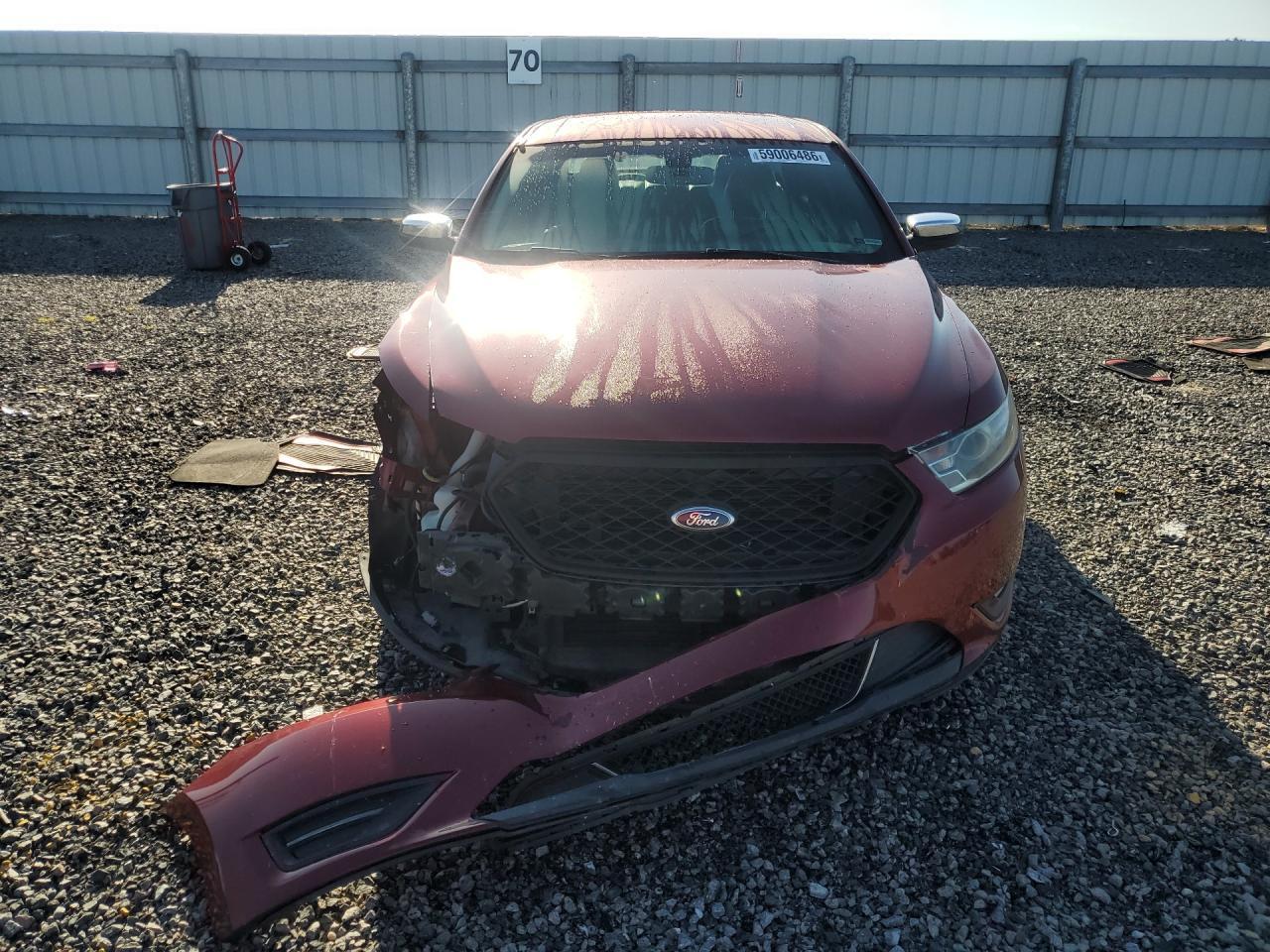 2015 Ford Taurus Limited - Image 5