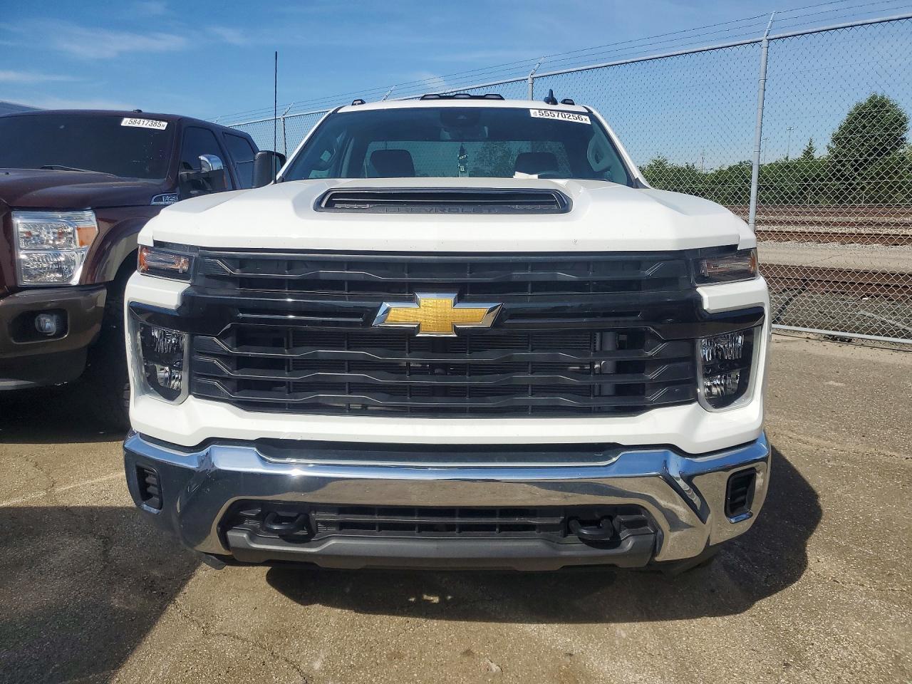 2025 Chevrolet Silverado K3500 - Фото 5